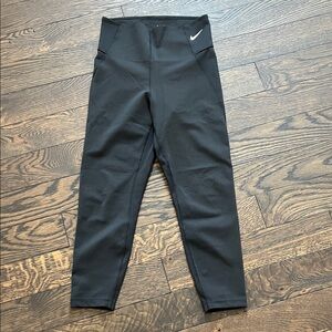 Nike Black High-Waisted Leggings